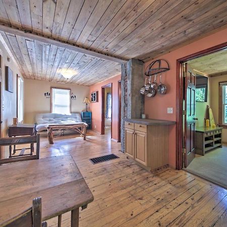 Pet-Friendly Cottage With Fire Pit - 3 Mi To Siu! Карбондейл Екстер'єр фото