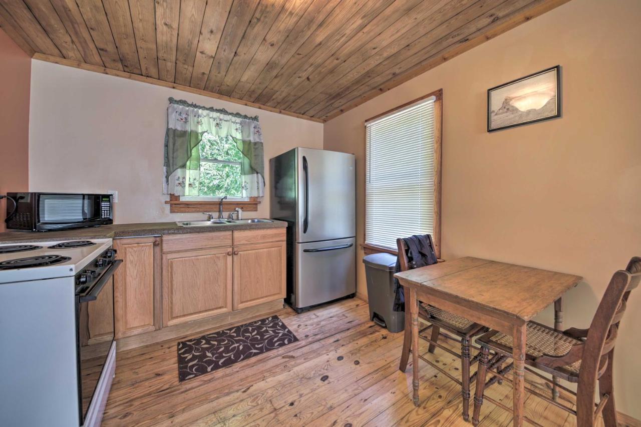 Pet-Friendly Cottage With Fire Pit - 3 Mi To Siu! Карбондейл Екстер'єр фото