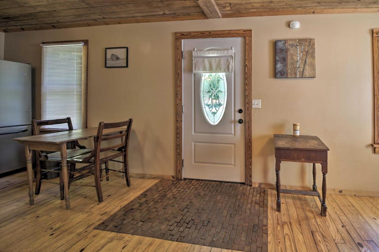 Pet-Friendly Cottage With Fire Pit - 3 Mi To Siu! Карбондейл Екстер'єр фото